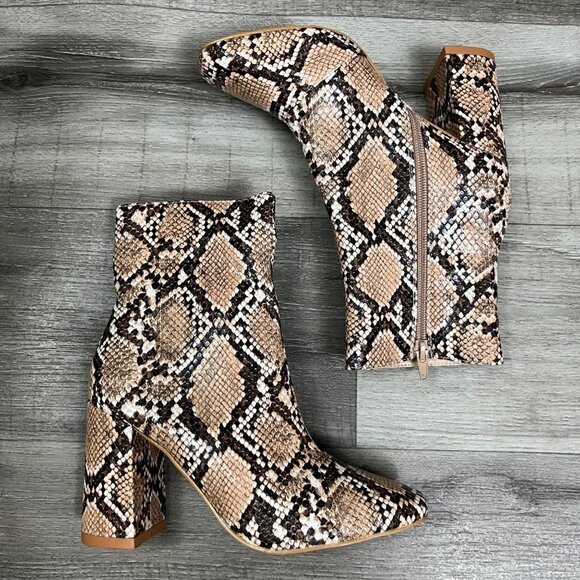 Lulu’s Block Heel Snake Skin Pattern Zip Ankle Boots Cream Women’s Size 6 - Picture 1 of 8